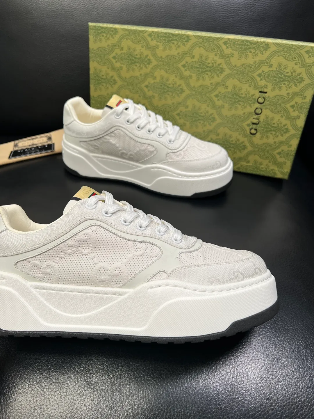 Men's shoes 💰840 Gucci high quality top crafts Gucci counter new original factory configuration, imported cowhide fabric from Italy, imported cowhide lining, breathable and comfortable, sole: original factory special supply original sole super comfortable, original factory and single goods, welcome to compare, code number 38-44 (customized 45 46)